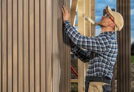 How To Choose The Right Materials for Your Siding Installation in 'Moody, TX